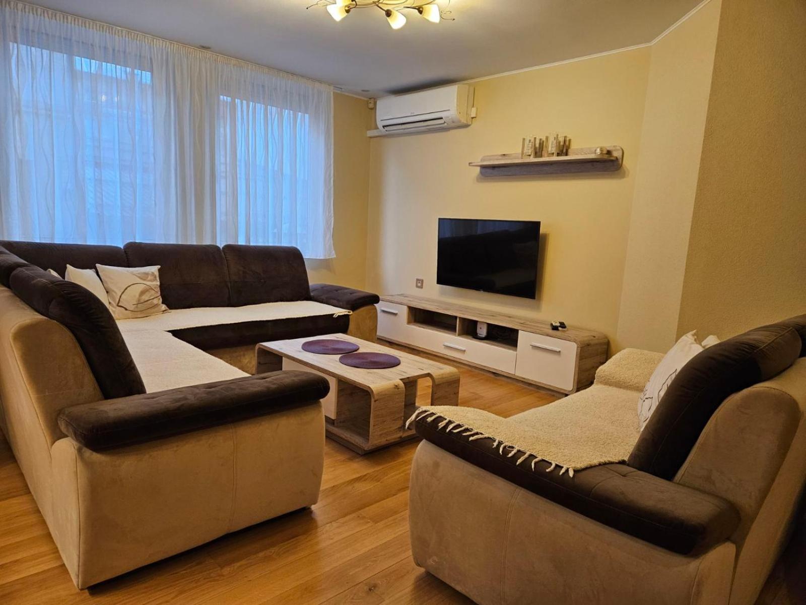 Apartman Centar Bulevar Ex Sa Garazom Banja Luka Luaran gambar
